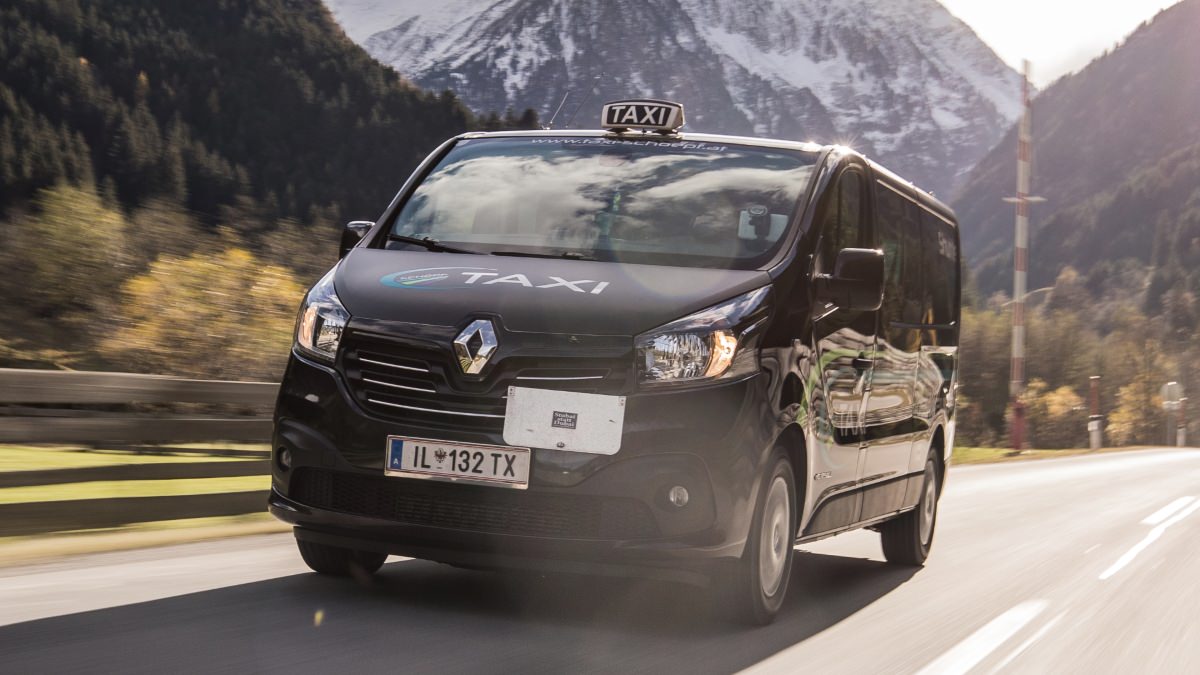 Renault Trafic für 8 Fahrgäste Renault Trafic